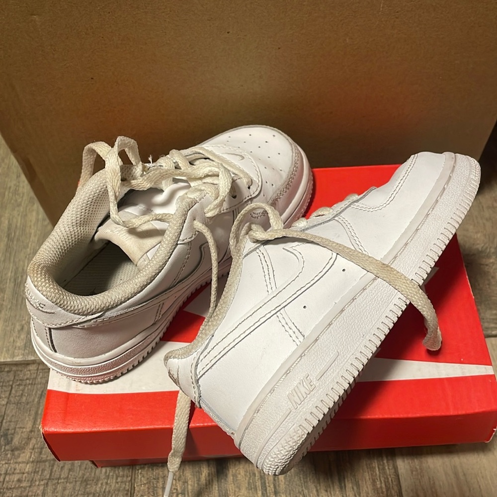 Nike Air Force 1